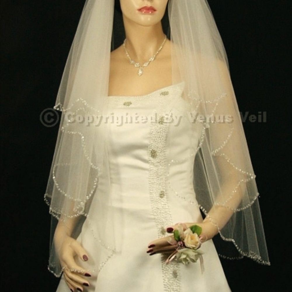 💒 2-Tier Beaded Edge Fingertip Ivory Veil 💒